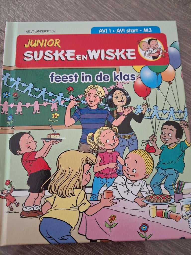 Boek Suske en Wiske Junior: Feest in de klas, Avi 1., Enlèvement ou Envoi, Utilisé