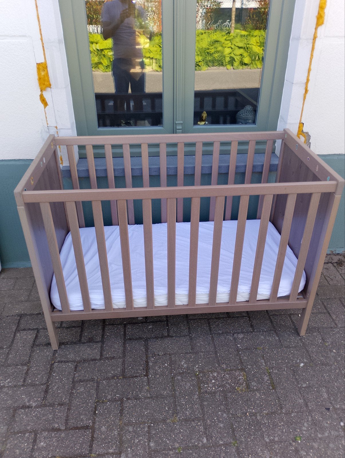 Baby bed, Ophalen