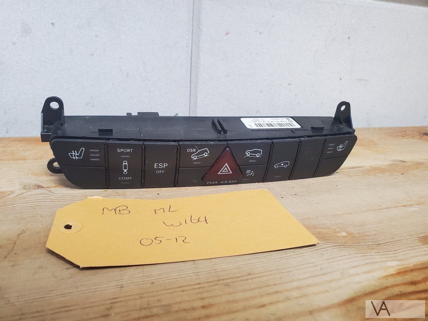 Mercedes ML W164 alarmlicht schakelaar met stoelverwarming, Autos : Pièces & Accessoires, Utilisé, -, -, Enlèvement ou Envoi
