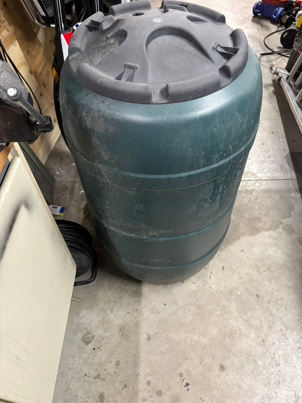 Regenton 100 liter met kraantje - Groen, Ophalen, Zo goed als nieuw, Met kraantje