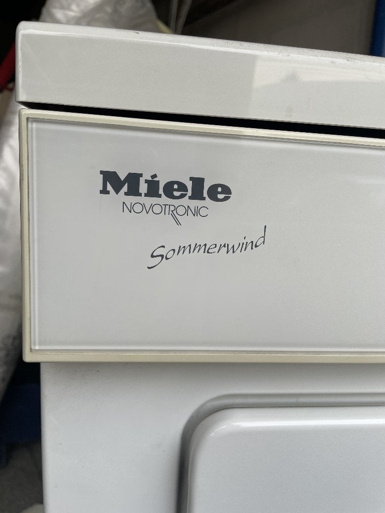 Miele Novotronic droogautomaat met afvoer, Ophalen, Gebruikt, Luchtafvoer, 4 tot 6 kg