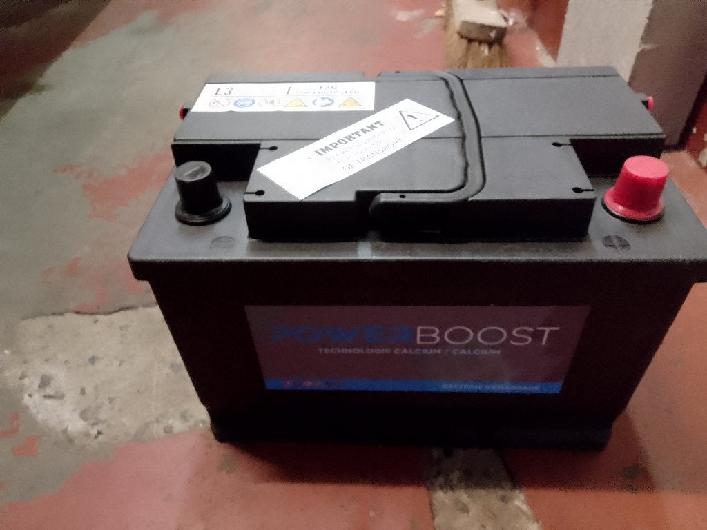 Batterie démarrage neuve Voltage 12 v 78 Ah 680A, Autos : Pièces & Accessoires, Enlèvement