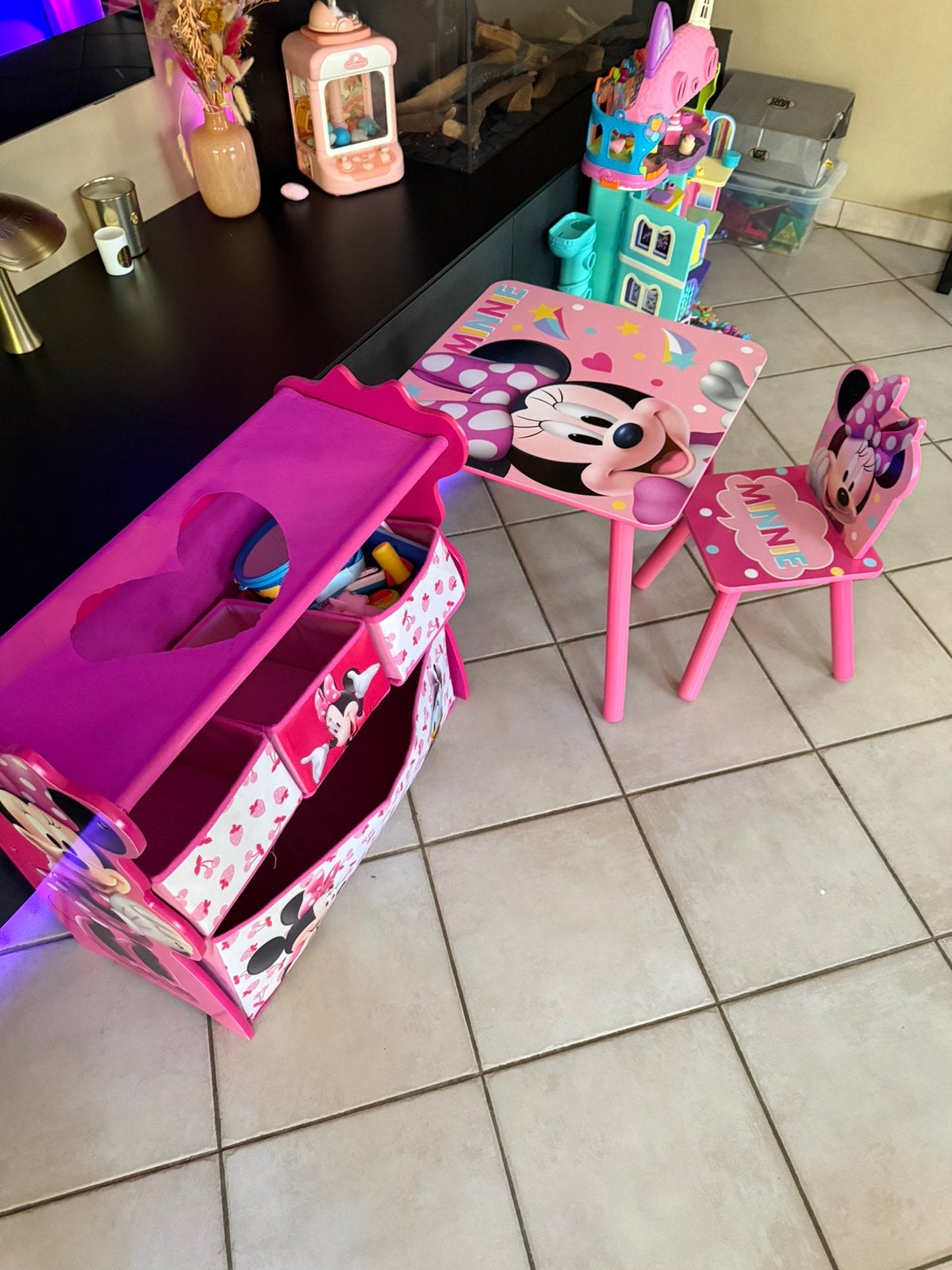Dinsey minnie mouse tafel en opbergrekje, Kinderen en Baby's, Ophalen, Zo goed als nieuw