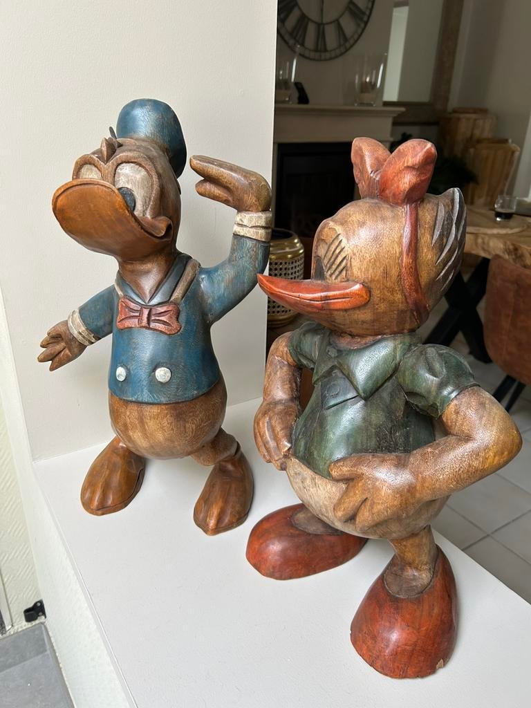 Donald en Daisy Duck . Handgesneden hout, Ophalen, Zo goed als nieuw