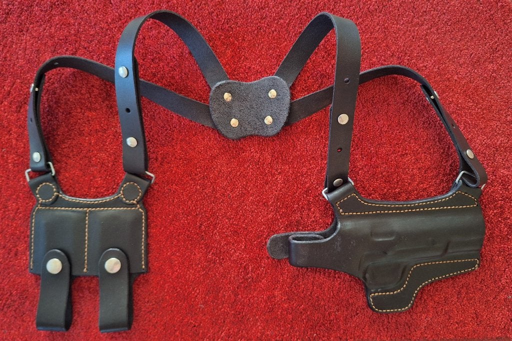Holster d'épaule FN 35 GP., Collections, Enlèvement