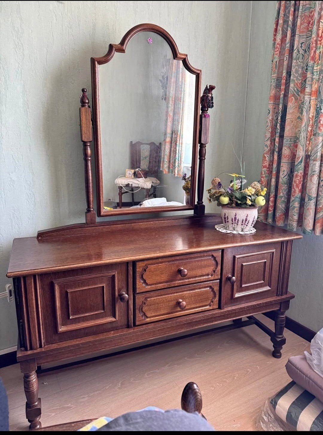 Coiffeuse ancienne en bois massif avec miroir, Maison & Meubles, Enlèvement