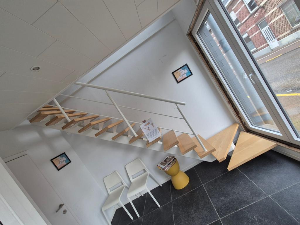 Witte trap met hout, Doe-het-zelf en Bouw, Ophalen, Trap
