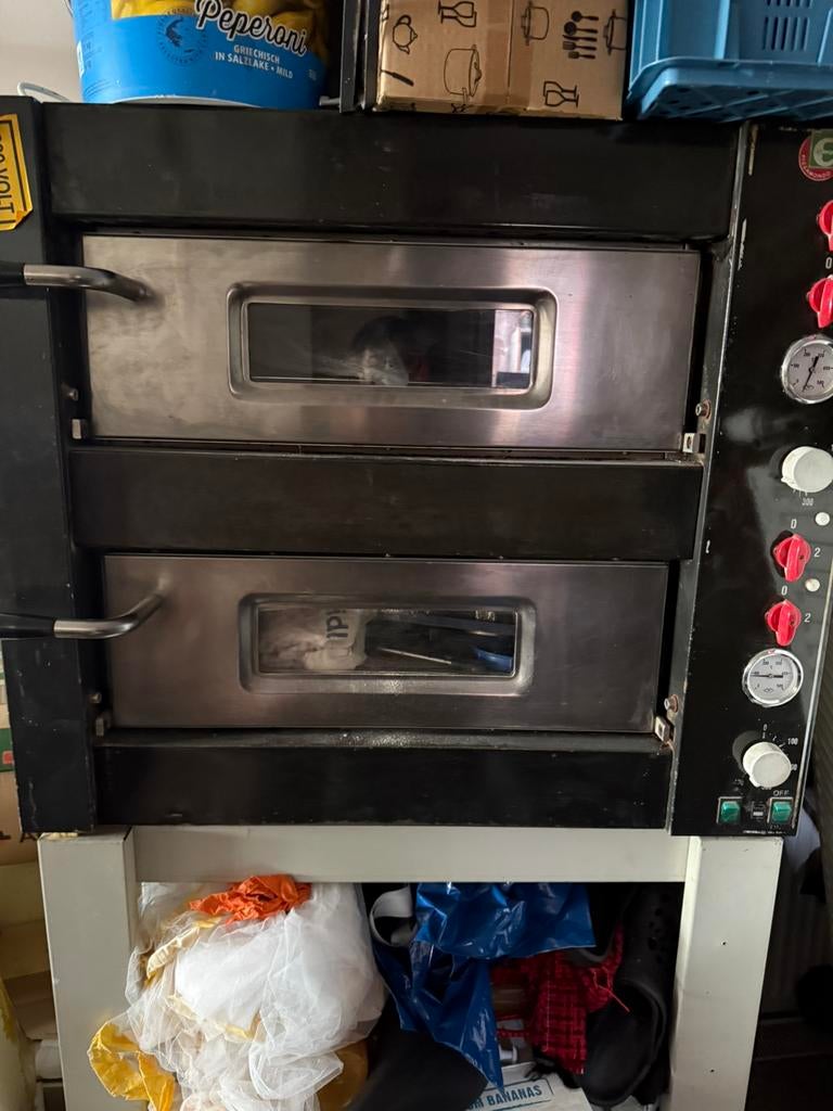 Professioneel pizza oven met staander 230V, Ophalen, Oven