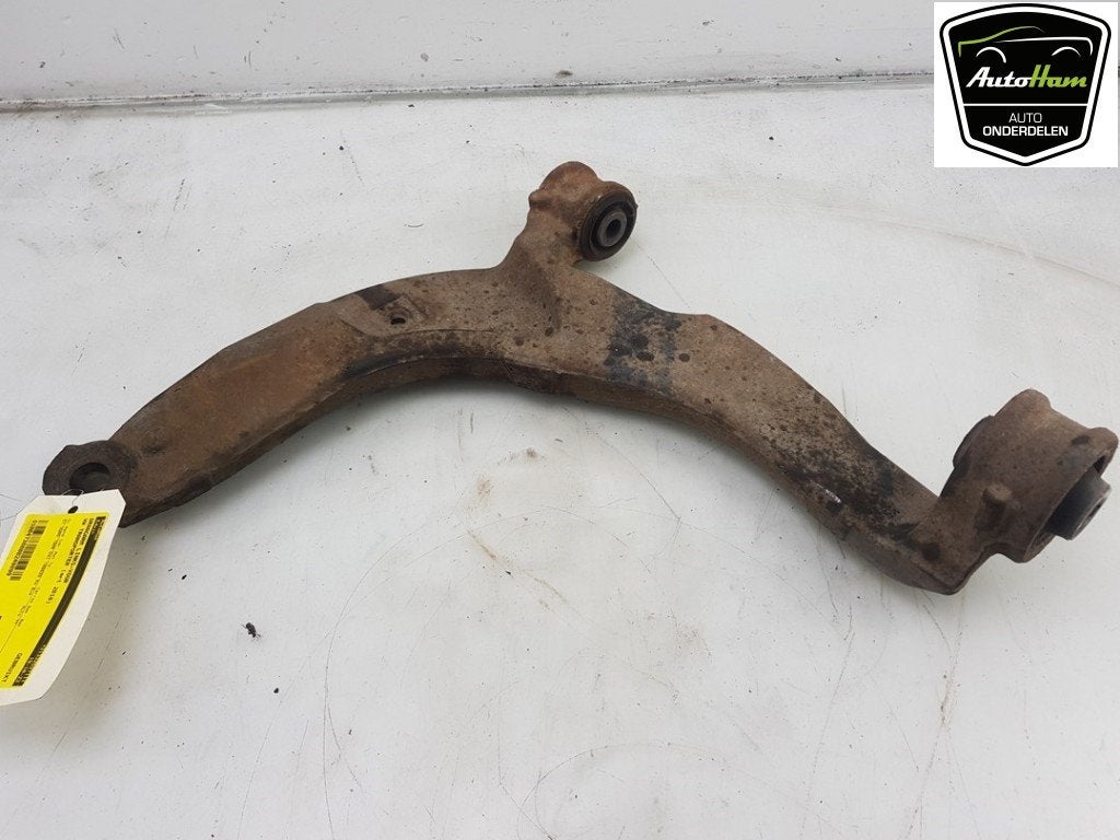 BRAS DE SUSPENSION AVANT GAUCHE (TRIANGLE) Transporter T6, Utilisé, Volkswagen