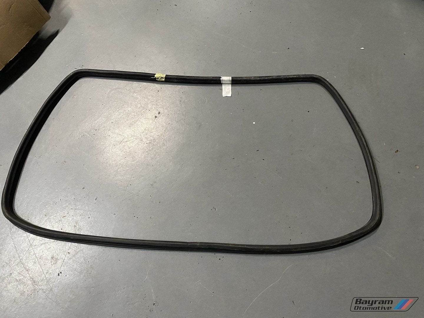 Bmw E30 raamrubber voorzijde coupe sedan Baur 3-serie rubber, -, Utilisé, -, Enlèvement ou Envoi