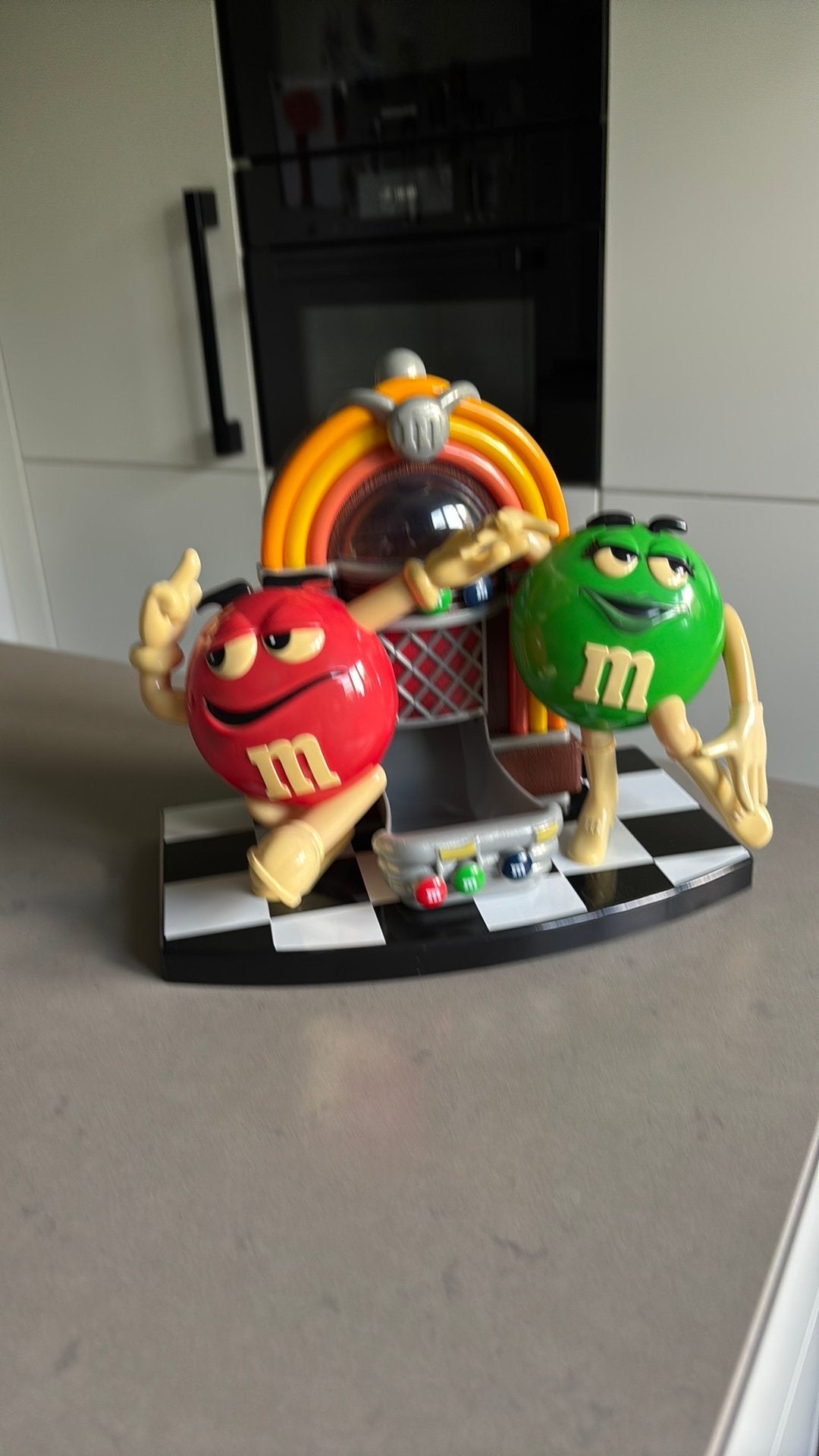 Distributeur M&M en parfait état., Enlèvement ou Envoi