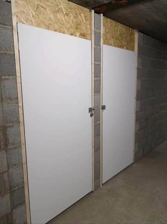 Boxe de stockage à louer - Garage, Ophalen, Zo goed als nieuw