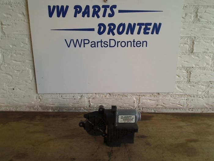 Moteur de vitre portière d'un Volkswagen Polo, Volkswagen, -, 3 mois de garantie, Utilisé