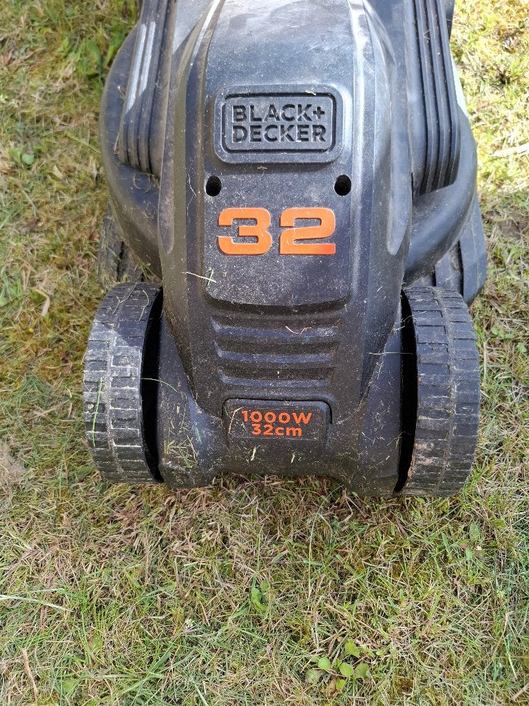 Tondeuse electrique black & decker, Tondeuse rotative, Enlèvement, Utilisé, Bac de ramassage