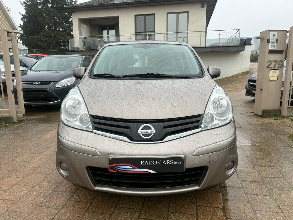 Nissan Note 1.4 benzine, Stof, 139 g/km, https://public.car-pass.be/vhr/2b662b24-5639-446d-a8b2-02665b975c47, 4 cilinders