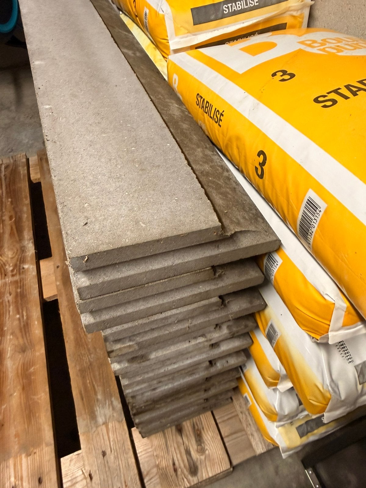 Borduren, stabilisé en witte carrara stenen, Ophalen, Nieuw