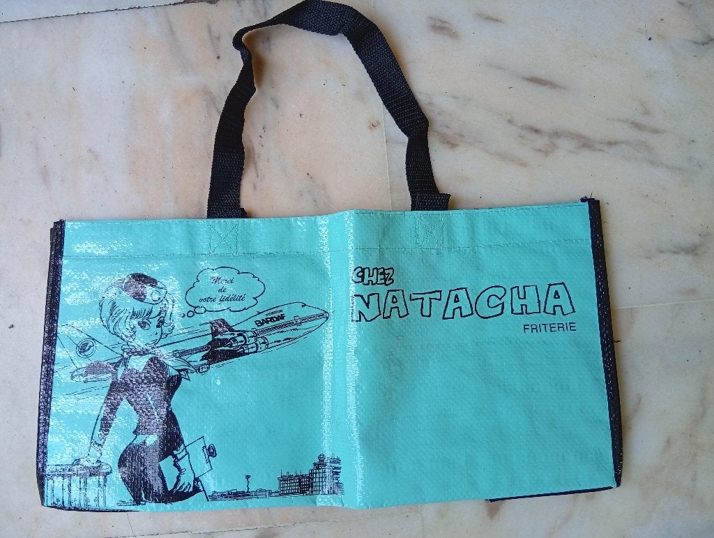 1 solide sac réutilisable en plastique dur "Chez Natacha", Collections, Envoi, Autres personnages, Neuf, Ustensile