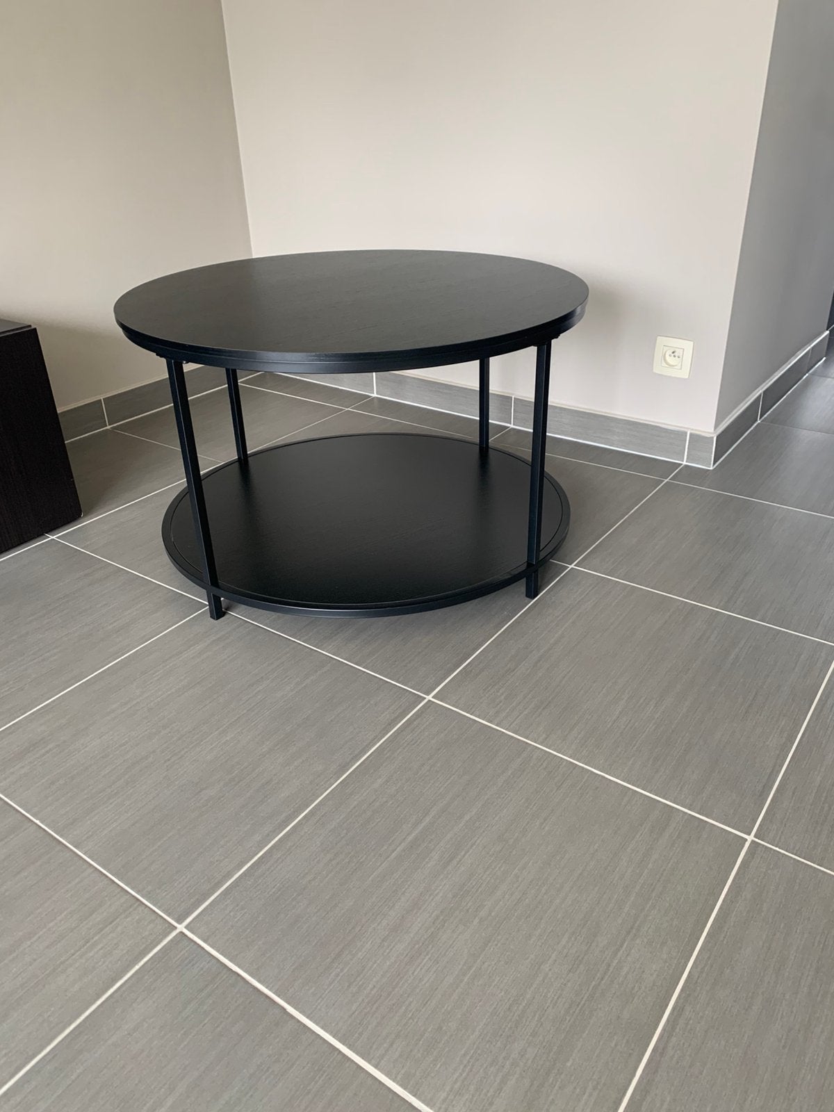 Ronde salontafel/bijzettafel, Huis en Inrichting, Tafels | Salontafels, Ophalen, Nieuw, Metaal