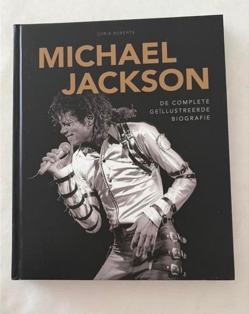 Michael Jackson - de geïllustreerde biografie, Boeken, Muziek, Ophalen of Verzenden, Zo goed als nieuw