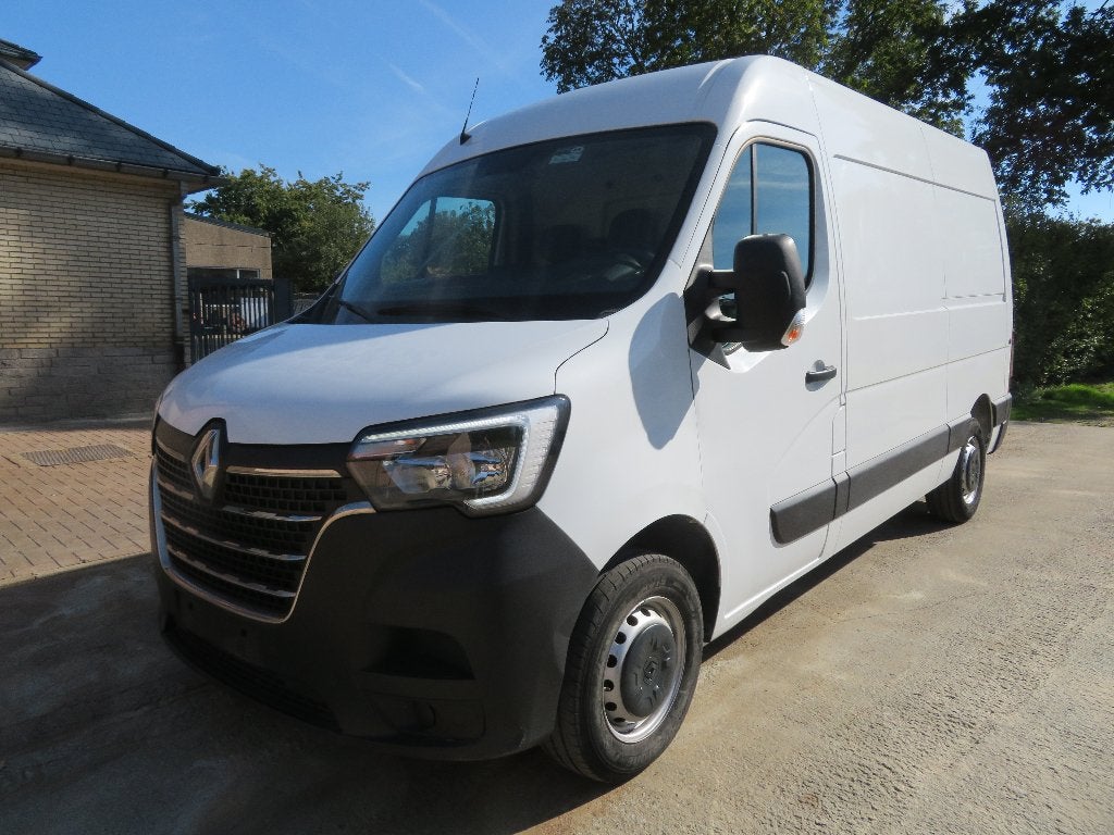Renault Master 2.3dCi DC - L2H2 - 38.909km - 2023 - €6d, Auto's, Stof, 4 cilinders, https://public.car-pass.be/vhr/d8ddd00f-86cf-48be-8318-23076774013f