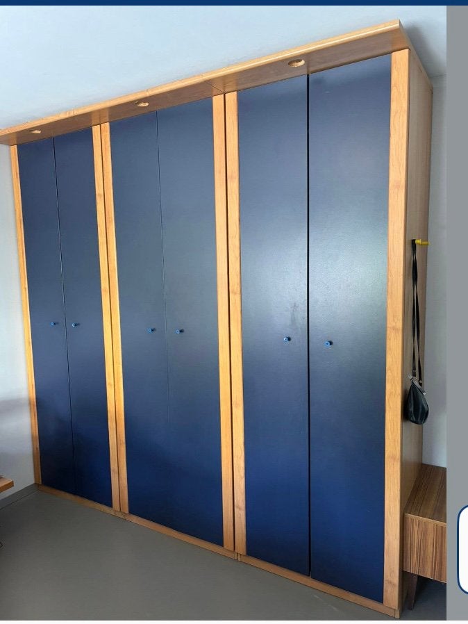 3-delige stevige kleerkast, 270 x 58 x 233 hoog, Huis en Inrichting, Ophalen, Gebruikt, 200 cm of meer, Meerdere deuren