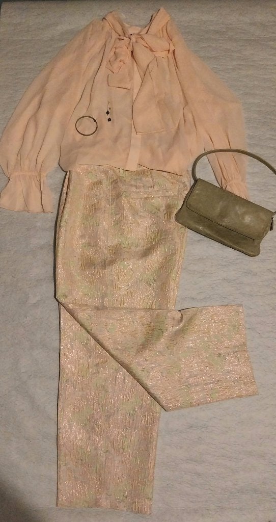 Blouse voile poudrée et pantalon lamé (44), Vêtements | Femmes, Enlèvement, Comme neuf, Taille 42/44 (L), Vert