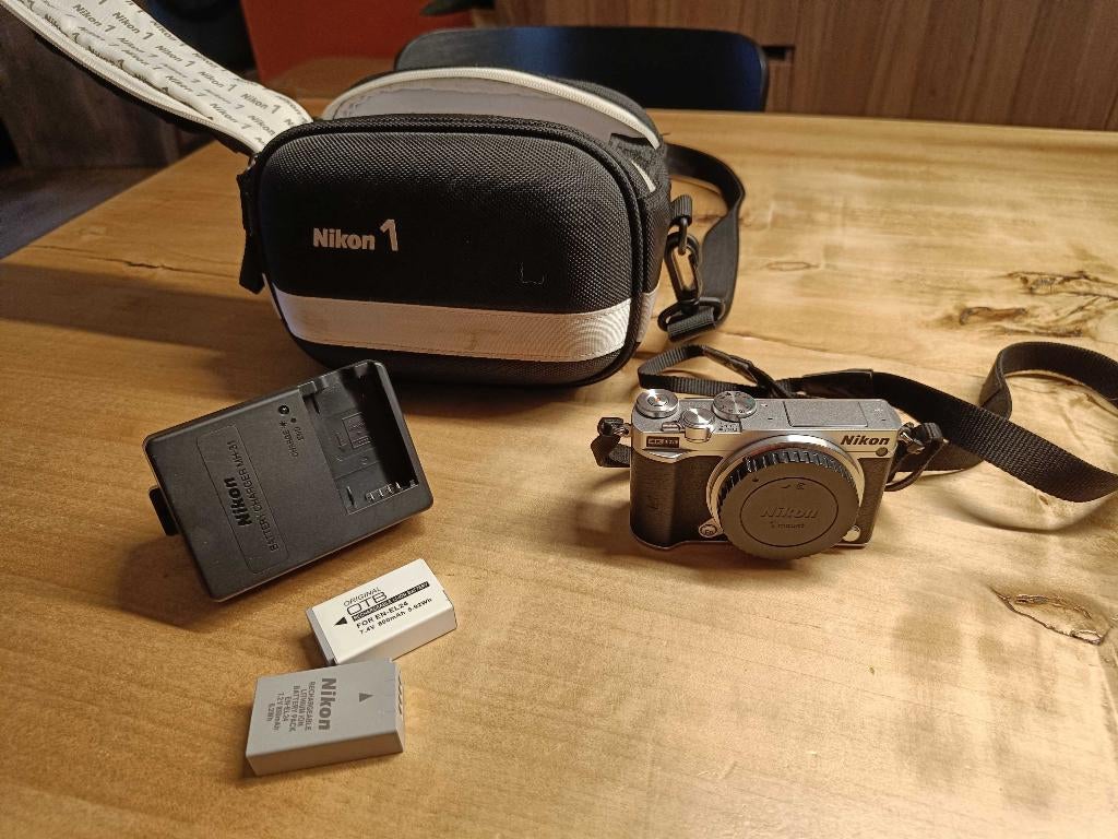 Nikon 1 J5 digitale spiegelreflexcamera, Spiegelreflex, Zo goed als nieuw, Nikon, 21 Megapixel