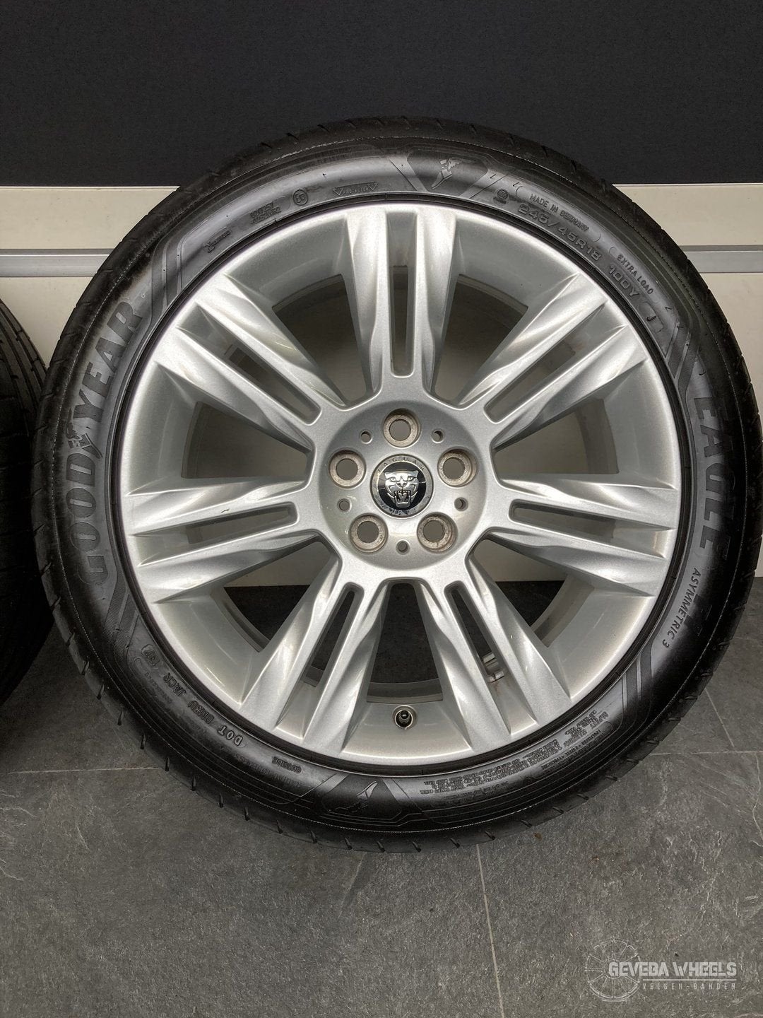 18” originele Jaguar XK velgen + banden 5x108 245/45/18 GX63, Auto-onderdelen, Banden en Velgen, 18 inch, -, -, Banden en Velgen