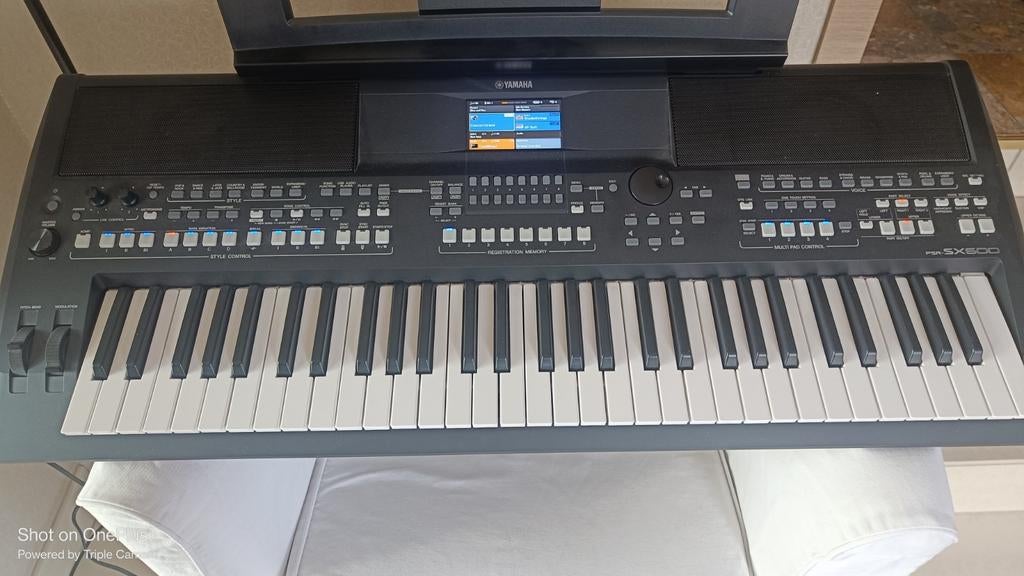 Yamaha psr sx600, Muziek en Instrumenten, Keyboards, Ophalen, 61 toetsen, Yamaha, Zo goed als nieuw