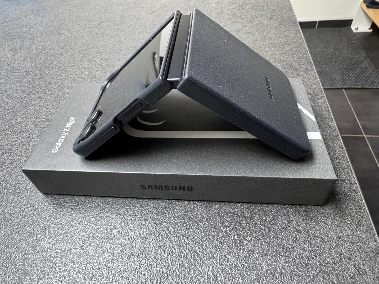 SAMSUNG Z FLIP 7 512 + 1 jaar garantie, TV, Hi-fi & Vidéo, Enlèvement, Samsung