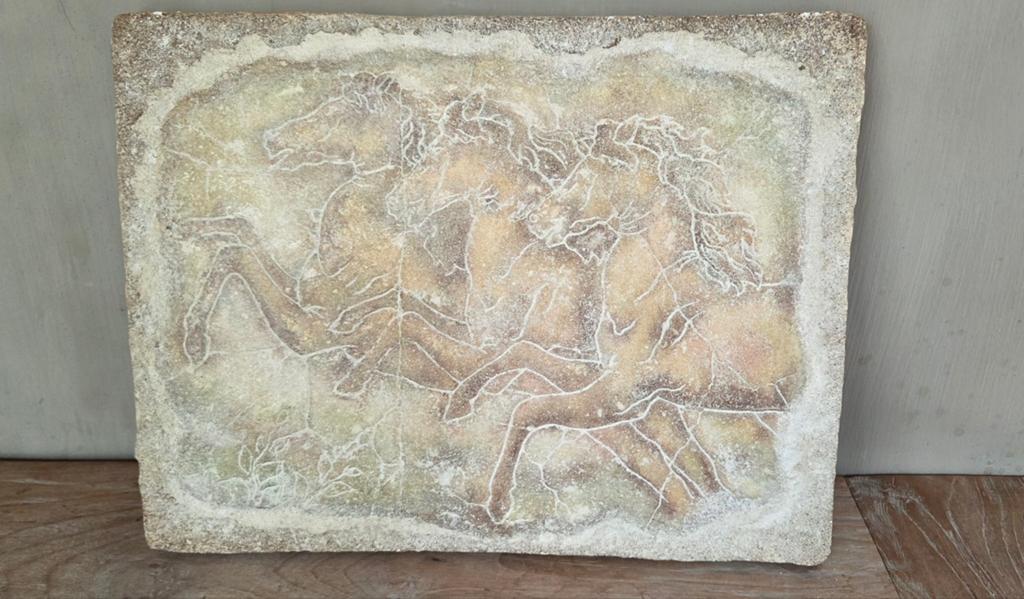 Decoratieve bas-relief met paarden, Ophalen of Verzenden