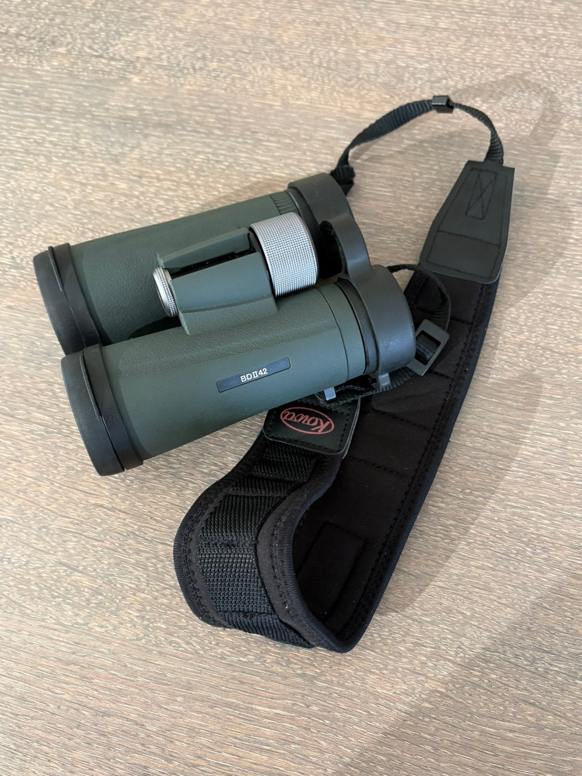 Kowa BD II 42-8XD verrekijker (8x42) – incl tas en draagriem, Ophalen, Dakkant (recht), Zo goed als nieuw, 8 tot 12x