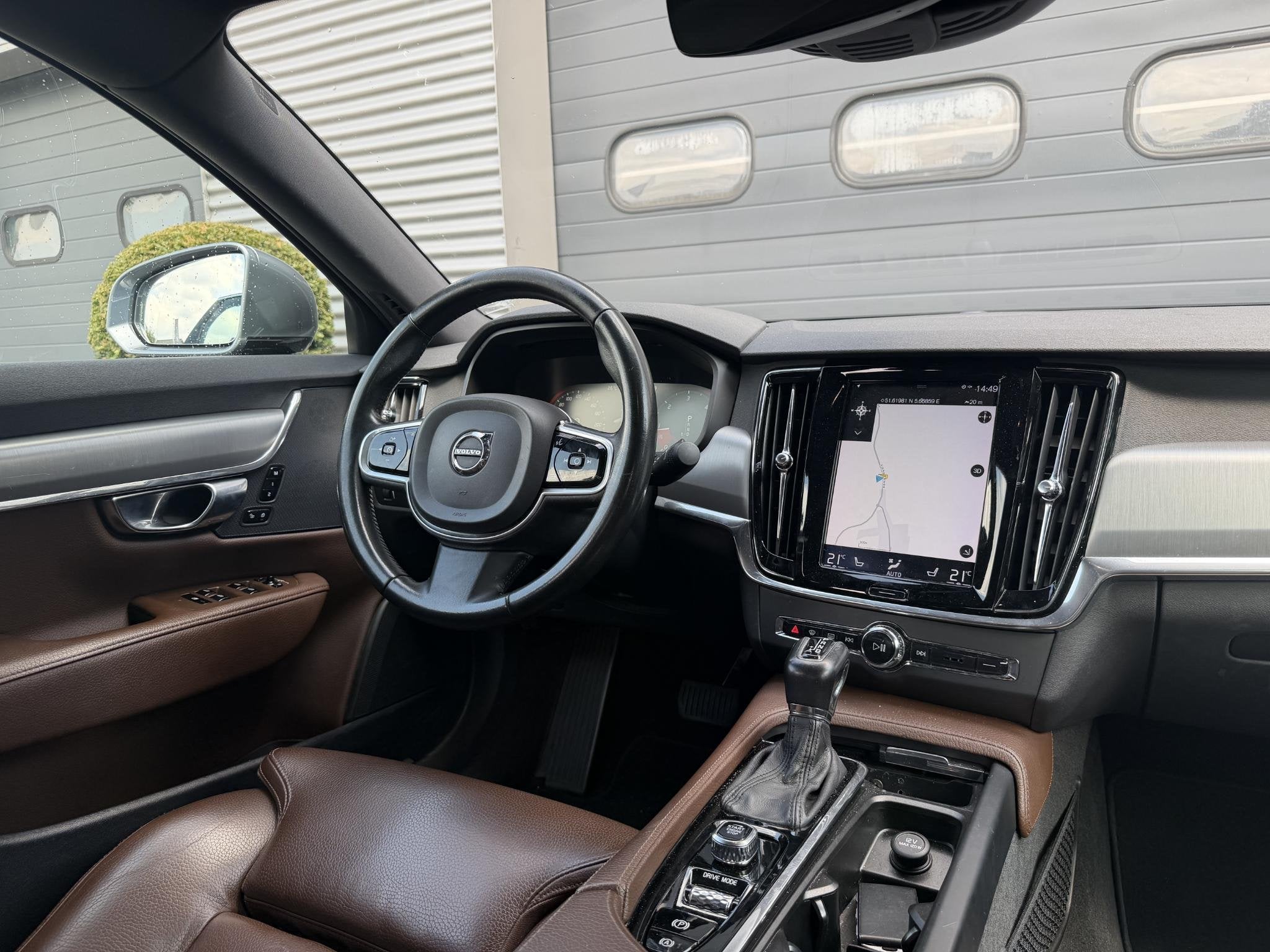 Volvo S90 2.0 D4 Momentum+ | Navigatie | Lederen Bekleding |, Auto's, Euro 6, 4 cilinders, 1969 cc, Leder