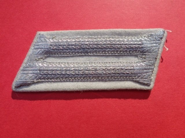 WO 2 kraagspiegel officier Infanterie , 1 stuk, Verzamelen, Ophalen of Verzenden, Landmacht, Embleem of Badge