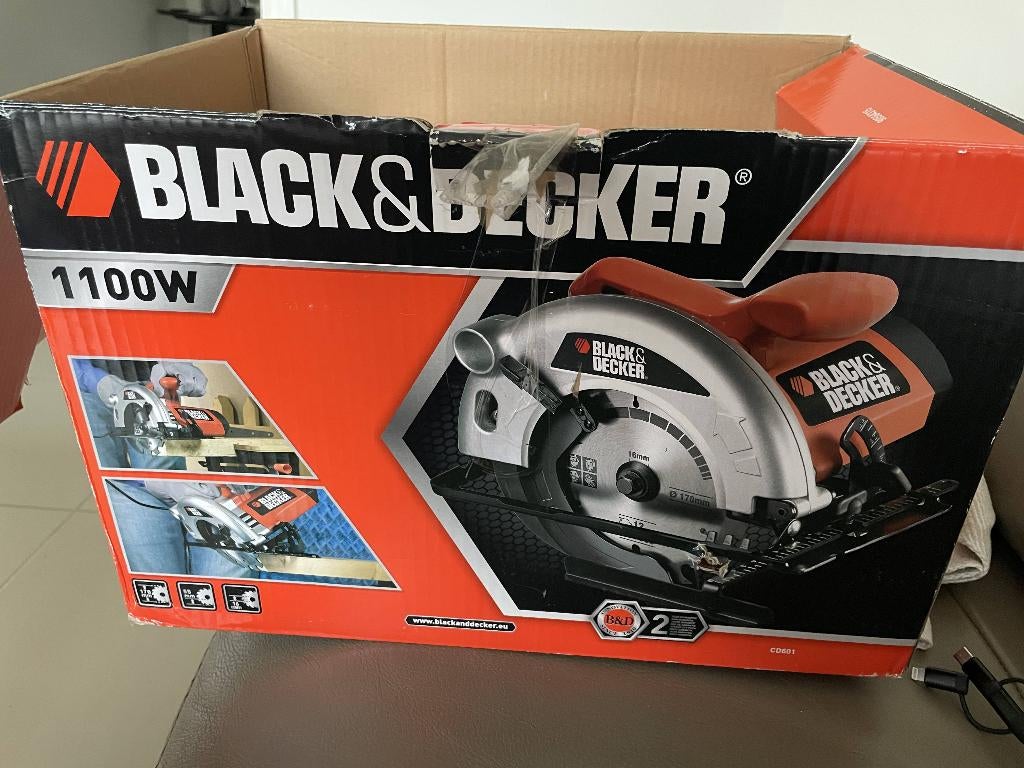 Black & Decker CD601 Scie circulaire 1100 W, Bricolage & Construction, Outillage | Scies mécaniques, Comme neuf, Scie circulaire