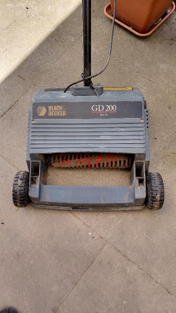 verticuteermachine, Enlèvement, Utilisé, Électrique, Black & Decker