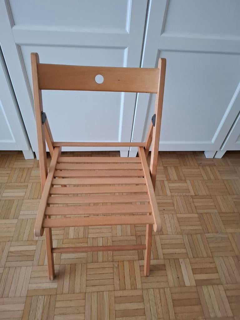 4 houten stoelen ikea, Huis en Inrichting, Ophalen