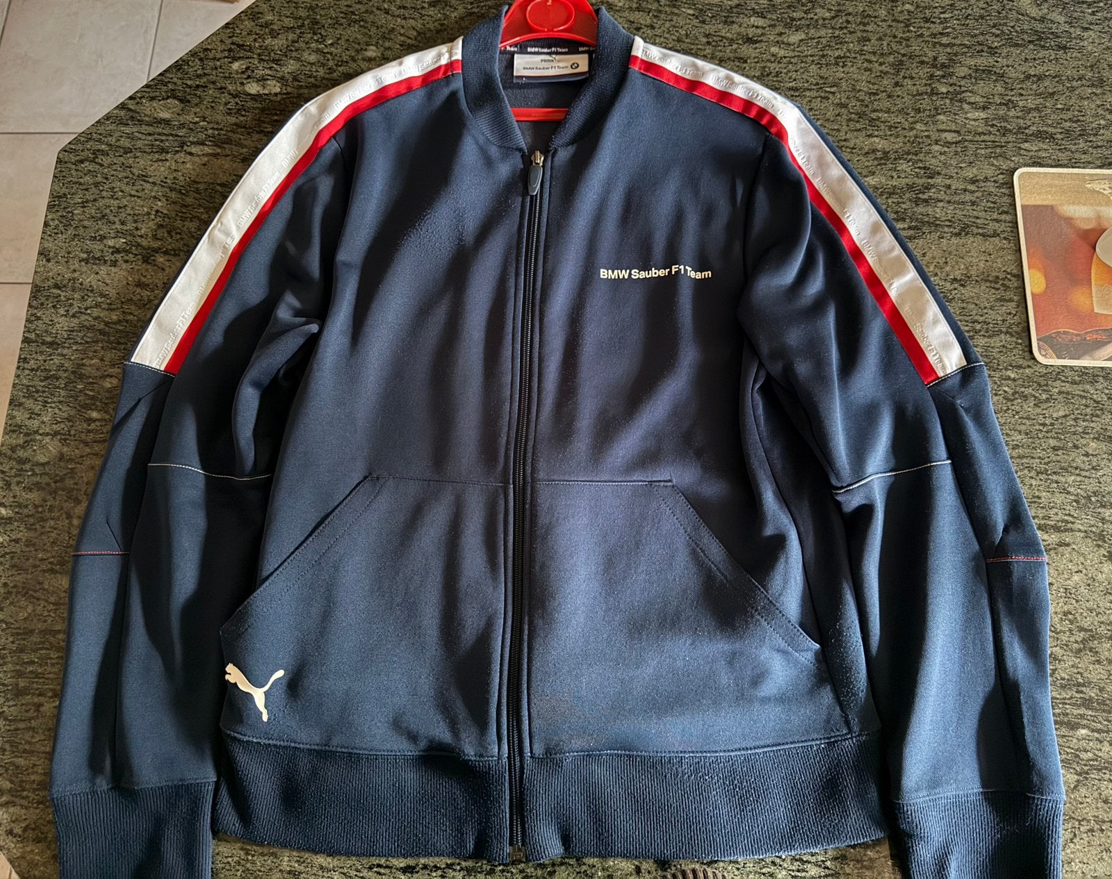 Gilet Puma BMW Sauber F1 Team taille L - Veste vintage, Enlèvement ou Envoi, Taille 52/54 (L), Rouge