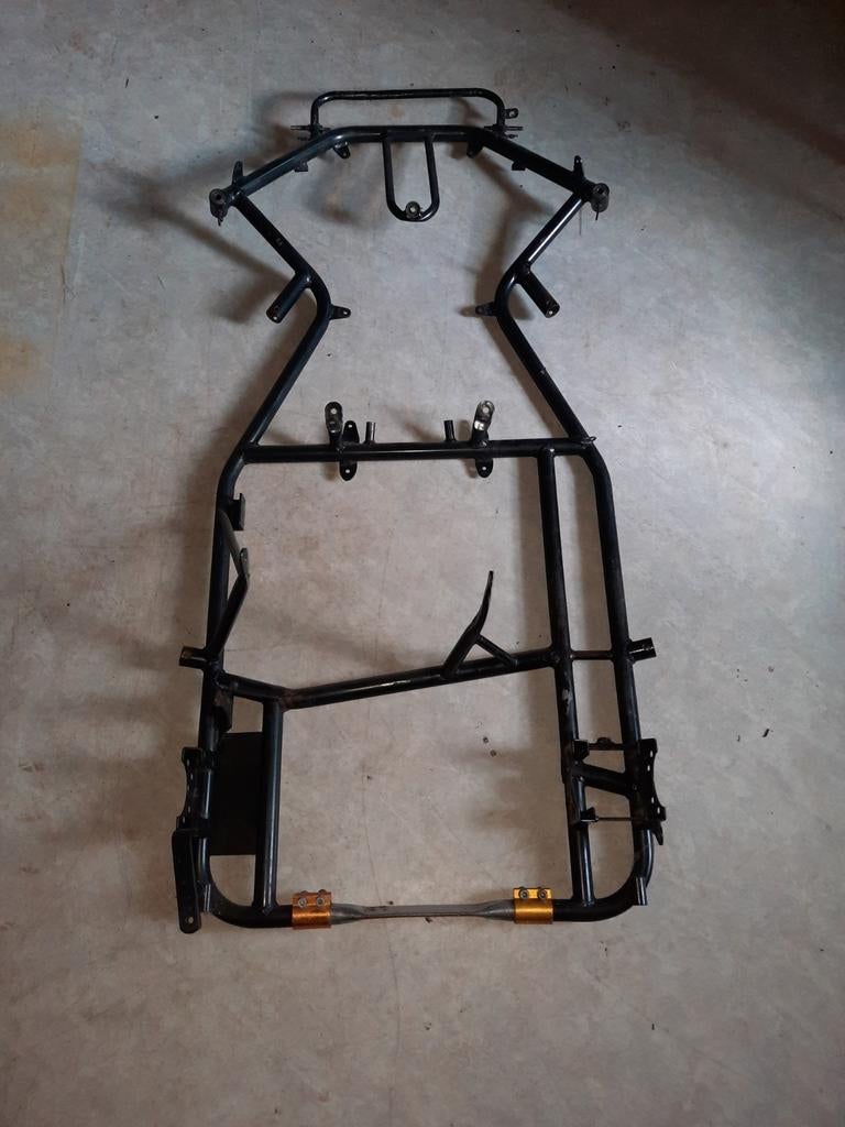 Kart chassis - mooie staat - karting, Sport en Fitness, Karting, Ophalen, Zo goed als nieuw, Onderdelen Kart