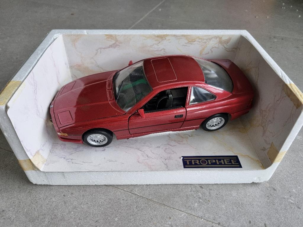 Modelauto BMW850i (1990), Enlèvement, Comme neuf, Voiture, Maisto
