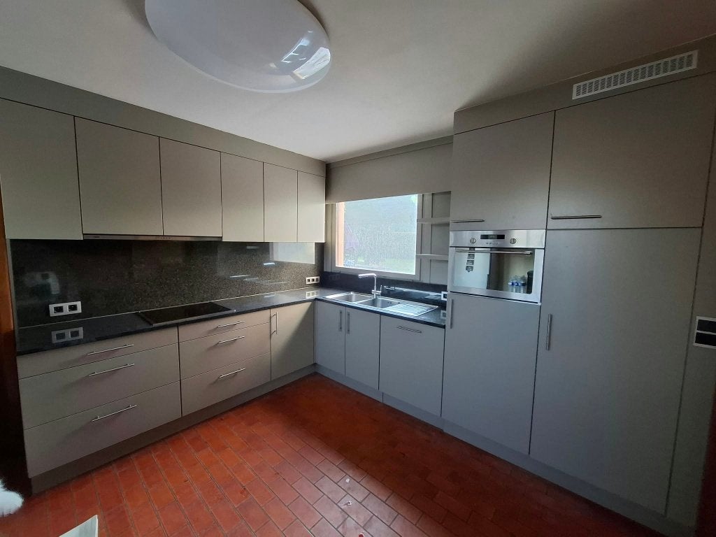 Recente keuken (zelf te demonteren), Huis en Inrichting, Ophalen, Hoekkeuken, Graniet of Steen, Zo goed als nieuw