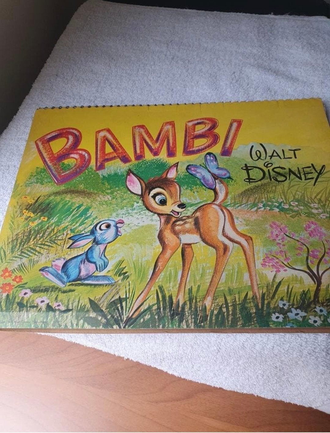 Boek : Bambi in pop-up versie, Antiek en Kunst, Ophalen