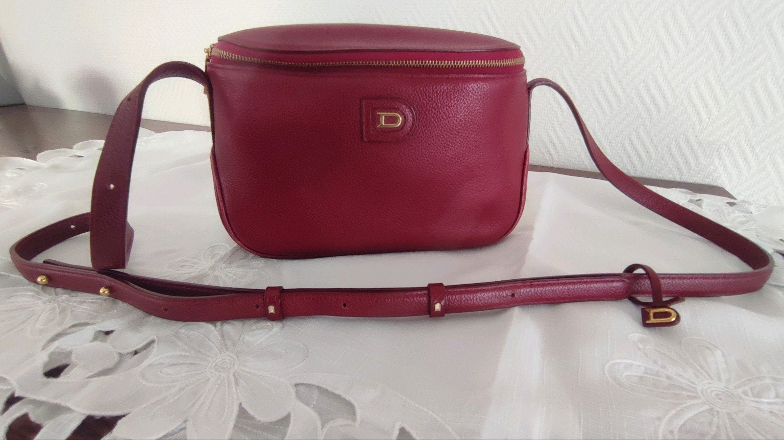 Sac Delvaux Macao Bordeaux, Bijoux, Sacs & Beauté, Enlèvement, Utilisé, Autres couleurs, Sac à bandoulière