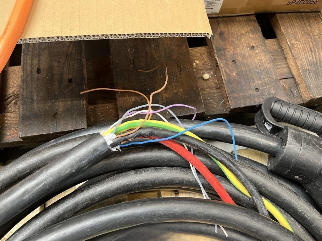 2 oplaadkabels PHOENIX CONTACT, Doe-het-zelf en Bouw, Elektriciteit en Kabels, Ophalen, Gebruikt, Kabel of Snoer