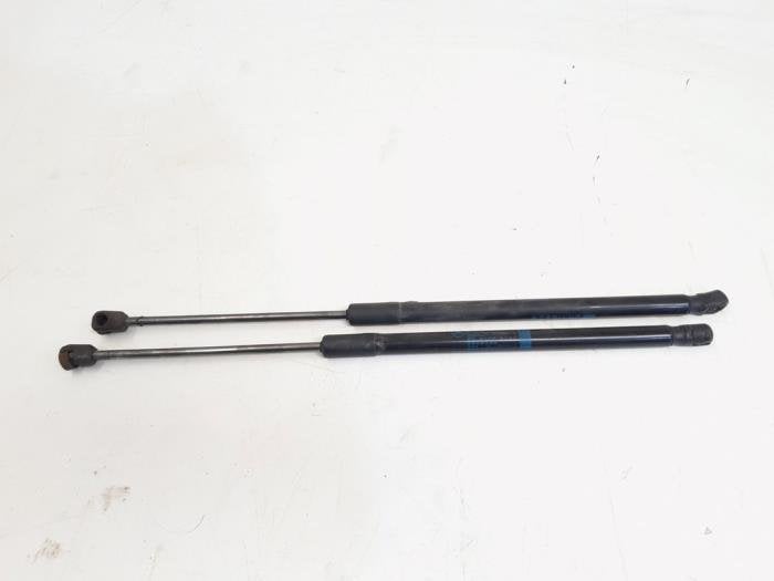 Kit amortisseur couvercle coffre d'un Mercedes B-Klasse, 3 mois de garantie, Utilisé, -, -