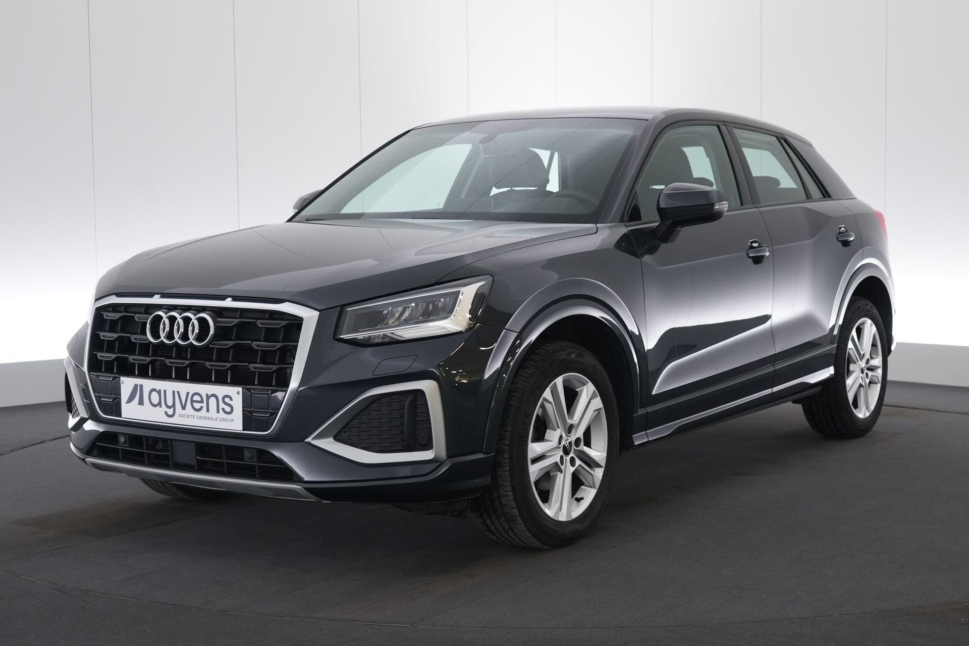 (2CAE803) AUDI Q2, Auto's, Startonderbreker, https://public.car-pass.be/vhr/a06ec0da-4668-4b02-8c1b-668db1abcaba, Bedrijf, 5 zetels