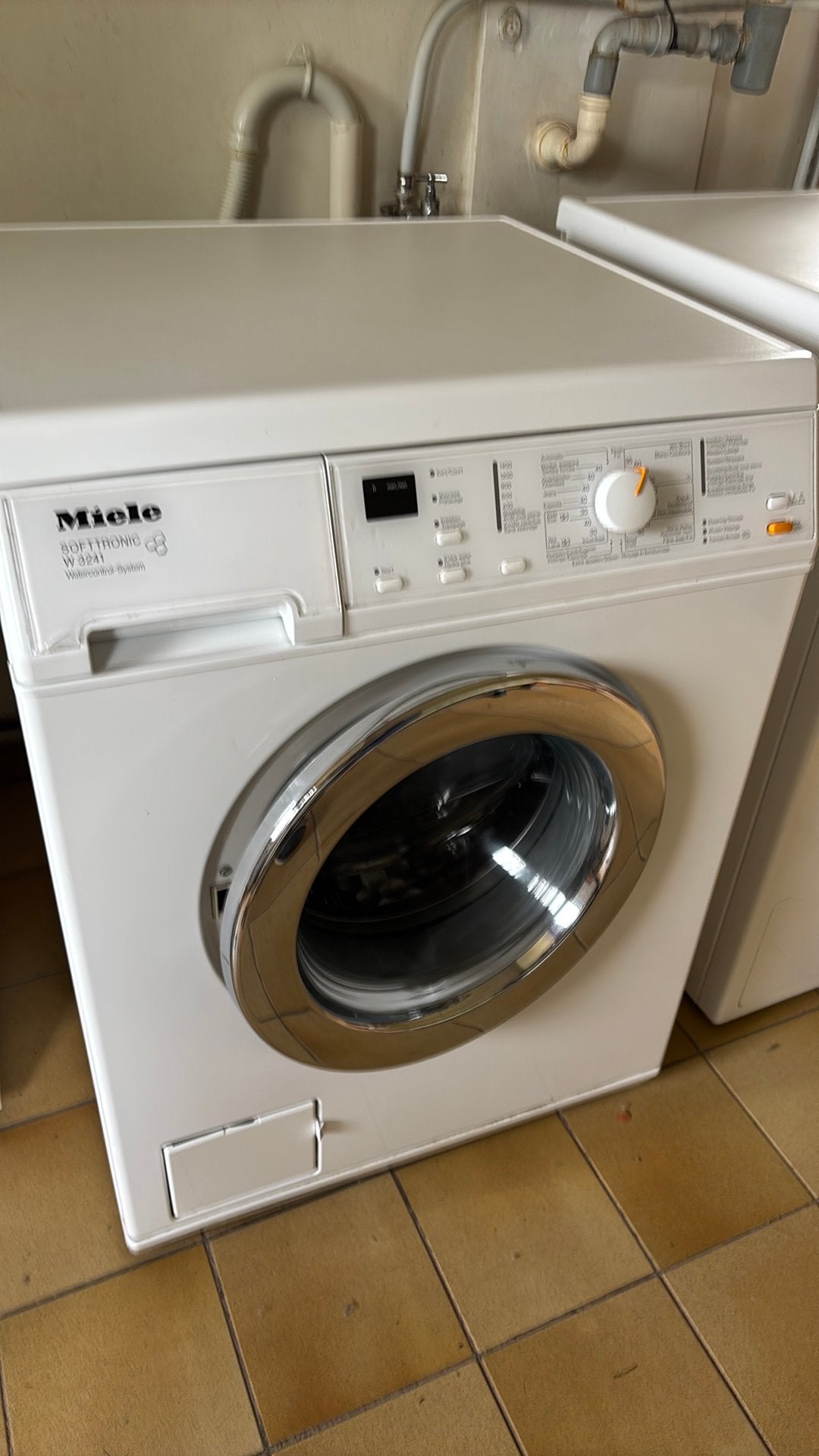 Miele wasmachine, Elektronische apparatuur, Wasmachines, Ophalen, Zo goed als nieuw