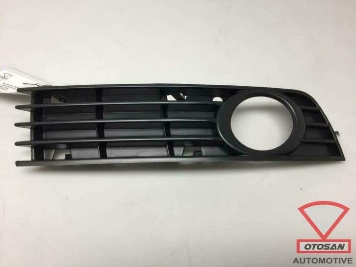 audi a4 2002 grille de pare chocs avant antibrouillard droit, Neuf, Pare-chocs, AUDI AG, Auto-Union-Strasse 1
85045  Ingolstadt, DE