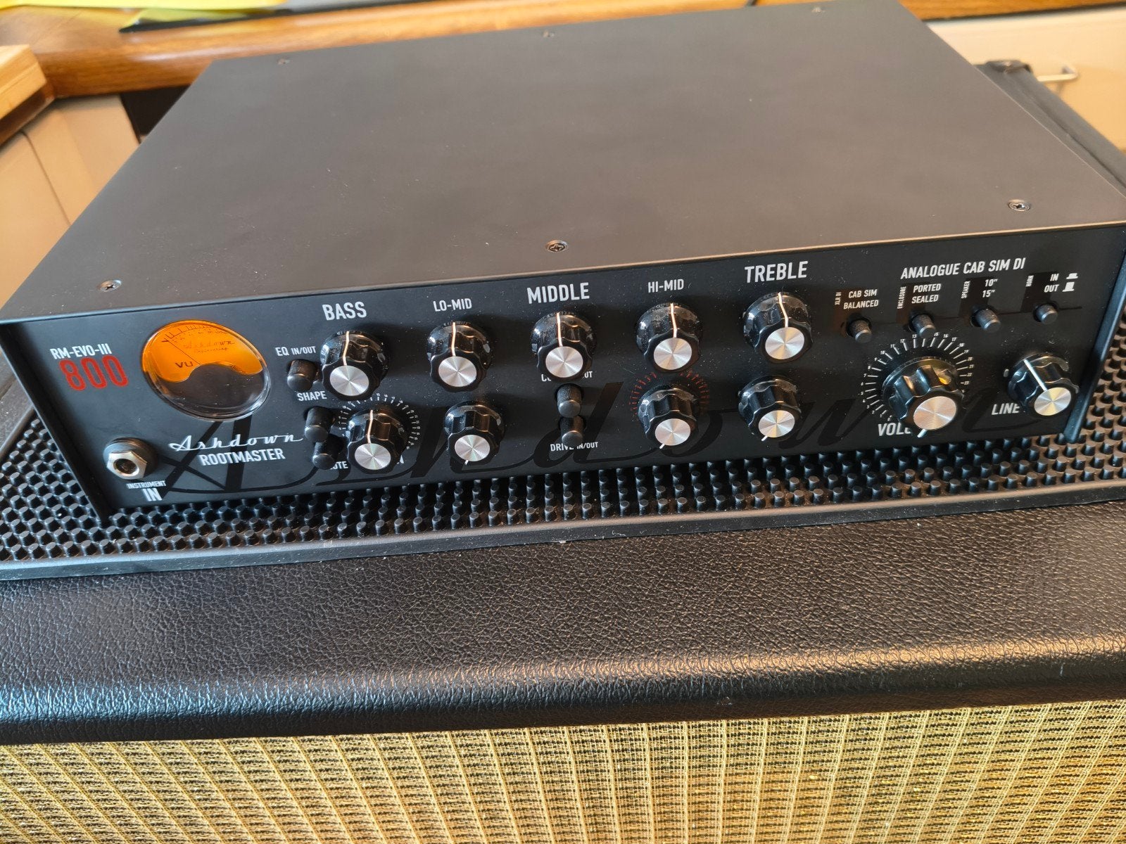 Dashdown RM800 Evo III, Enlèvement ou Envoi, Comme neuf, Guitare basse, 100 watts ou plus