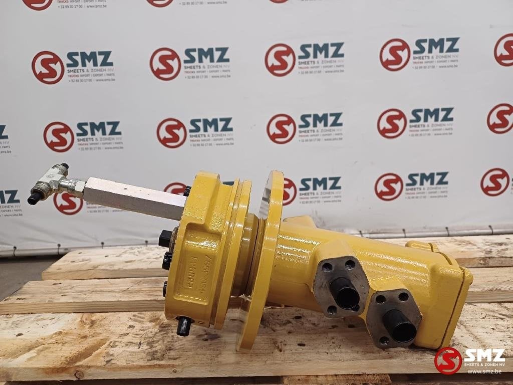 Housing + swivel rotor Caterpillar, Articles professionnels, Machines & Construction | Pièces